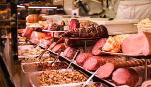 Authentic aperitivo in Bologna