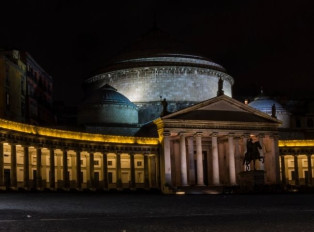 Best things to do in Naples at night