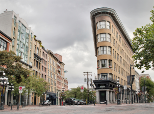 Stroll through Gastown