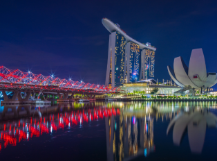 Marina Bay Sands at Night: Water Shows + Iconic Views