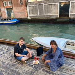 Dockside Dining: An Italian Picnic with a View