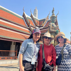 Cultural deep dive at theGrand Palace complex
