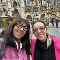 Smiles and Autumn Blossoms in the Heart of Munich