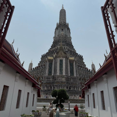 Gateway to Serenity: A Majestic Towering View