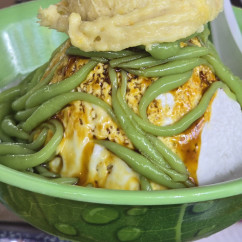 Frozen Paradise: A Dance of Flavors