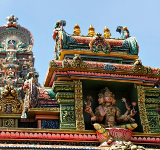 Sri Maha Mariamman Temple 