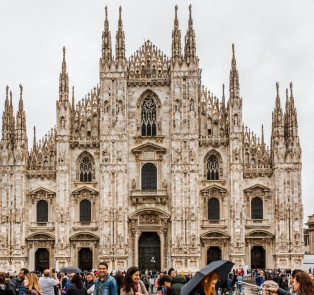 Visit the world-famous Milan Duomo