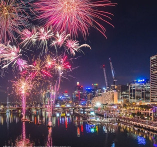 Watch the Darling Harbor fireworks
