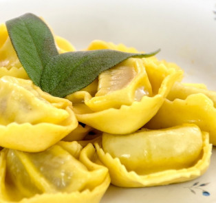 Tortelloni burro e salvia