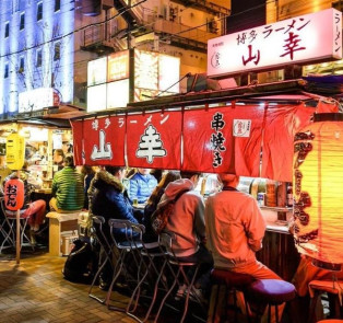 Yatai stalls