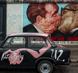 Visit The Berlin Wall Memorial