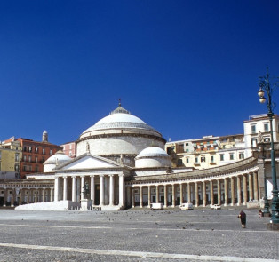 Play in Piazza Plebescito