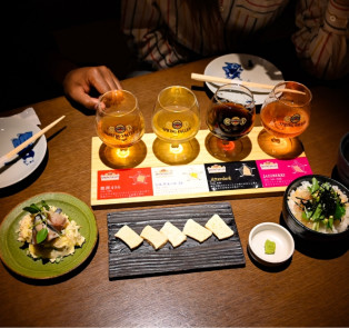 Kyoto food tour with Kyoto sake and other food