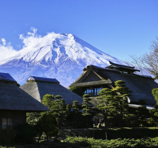 Visit the beautiful mount fuji region