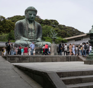 Visit Kamakura known for its great buddha