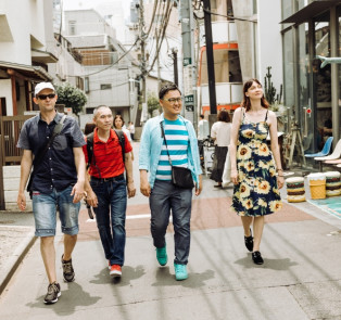 Tour guide in Tokyo