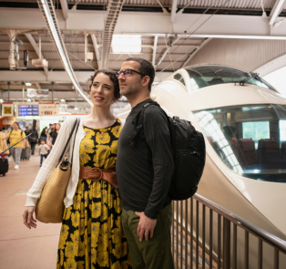 Couple bound to board the shinkansen bullet train 