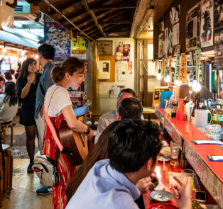 Relax and enjoy Tokyo's nightlife at Golden Gai