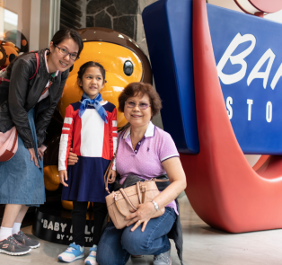 Family with kid are visiting Tokyo's parks