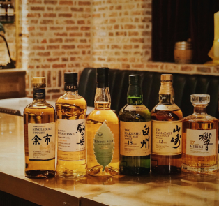 Visit a Japanese whiskey bar for a tasting tour