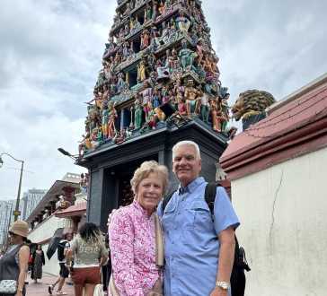 Tales and Togetherness at the Temple Gate