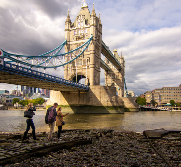 See the must-sees—without the tourist traps. Get a fresh perspective on iconic landmarks and uncover hidden spots along the way.