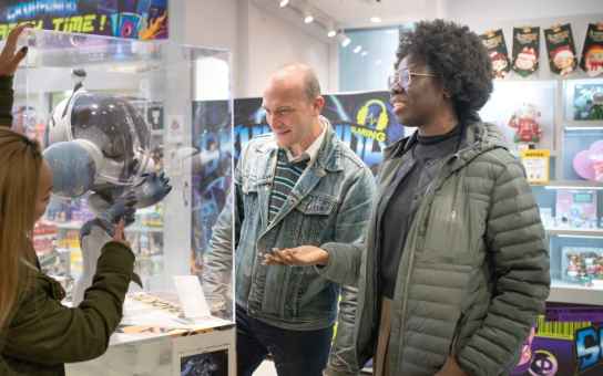 Essential Tokyo: Famous Sights & Local Secrets