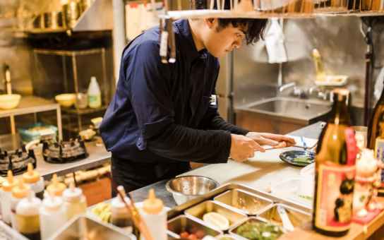 Osaka’s Best-Kept Food Secrets: Local Flavors in Ura Namba