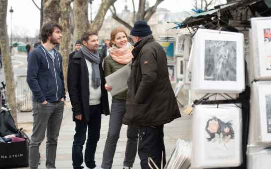 Montmartre Through Local Eyes: An Artistic Paris Stroll