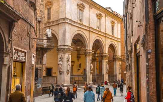First Day in Siena: Orientation in the Campo & Beyond