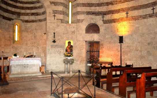 Secret Siena: Alleys, Oratories & Everyday Rituals