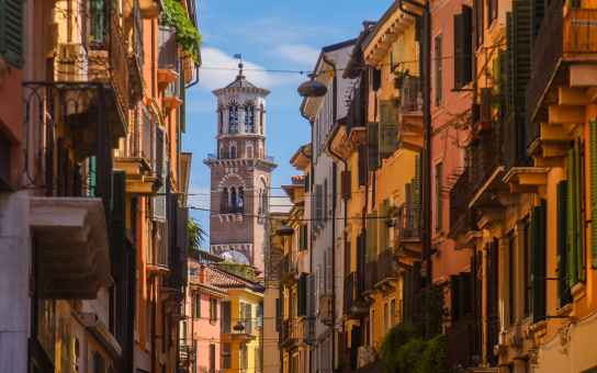 Verona Wine Journey: Taste Amarone, Valpolicella & Local Delights