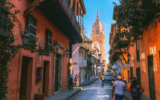 Essential Cartagena: Famous Sights & Local Secrets