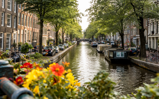 Your Amsterdam Kickstart: A Personalized 2-Hour Experience