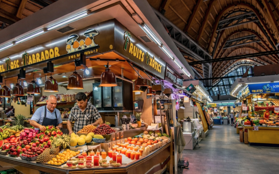 Your Barcelona Kickstart: A Personalized 2-Hour Experience