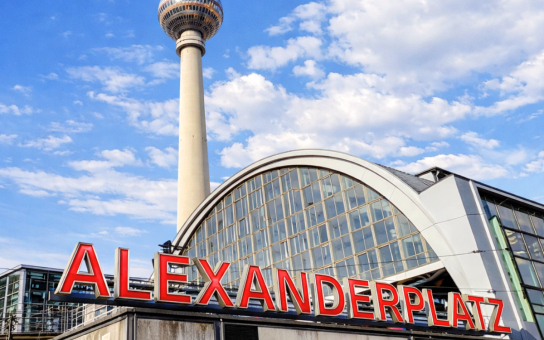 Your Berlin Kickstart: A Personalized 2-Hour Experience