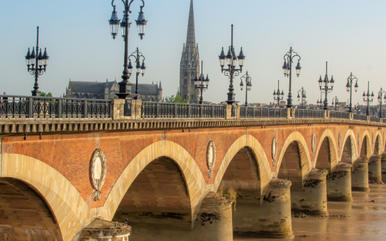 Your Bordeaux Kickstart: A Personalized 3-Hour Experience