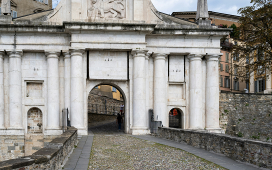Bergamo Your Way: A Personalized 4-Hour Exploration