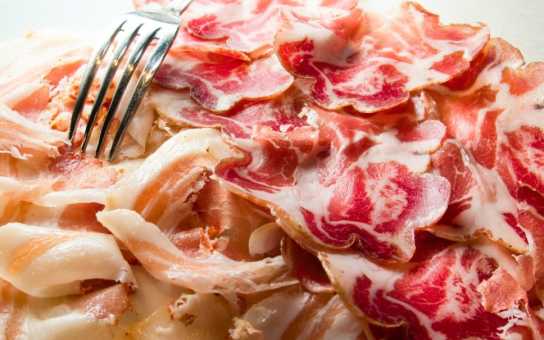 Tastes of Pisa: Street Food, Wine and Sweet Tradition