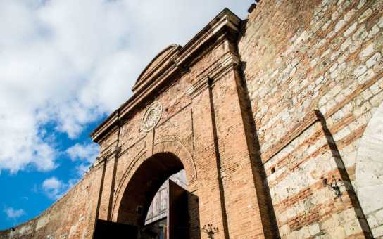 Essential Siena: Famous Sights and Local Secrets