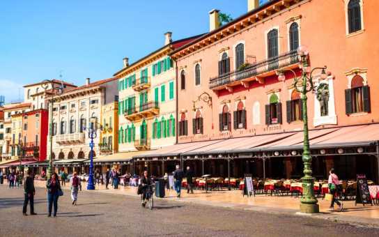 Essential Verona: Famous Sites and Local Secrets