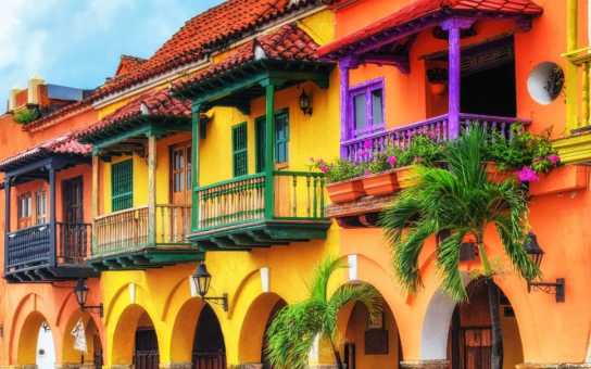 Your Perfect First Day in Cartagena: Icons, Courtyards & Local Rhythm