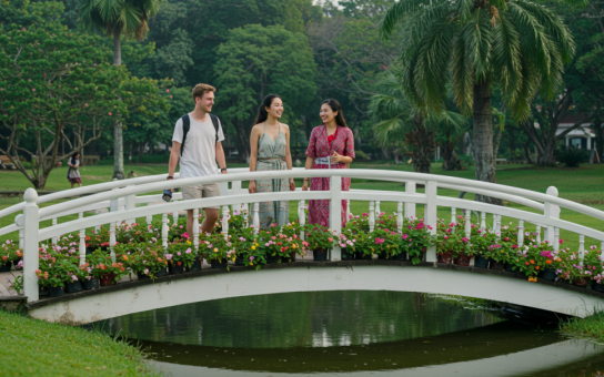 Your Perfect First Day in Chiang Mai: Shrines, Streets & Local Clues