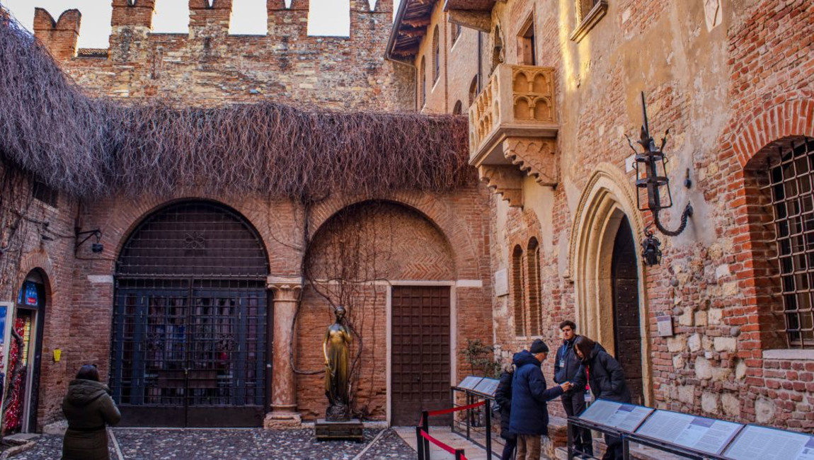 City Unscripted experience hero image 5