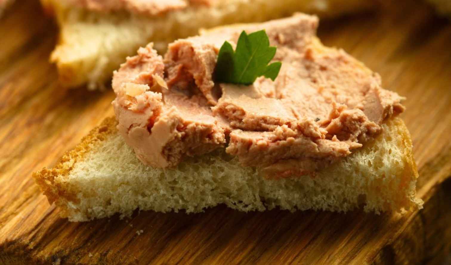 food,ingredient,finger food,bread,recipe,fast food,pâté,condiment,gluten,paste,rillettes