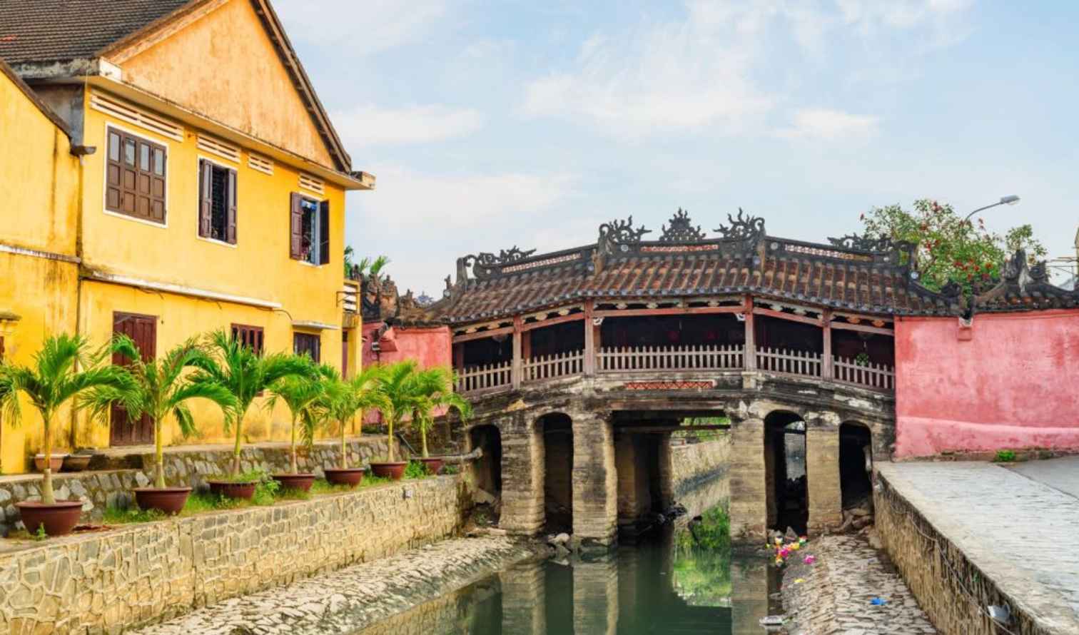 canal,channel,bridge