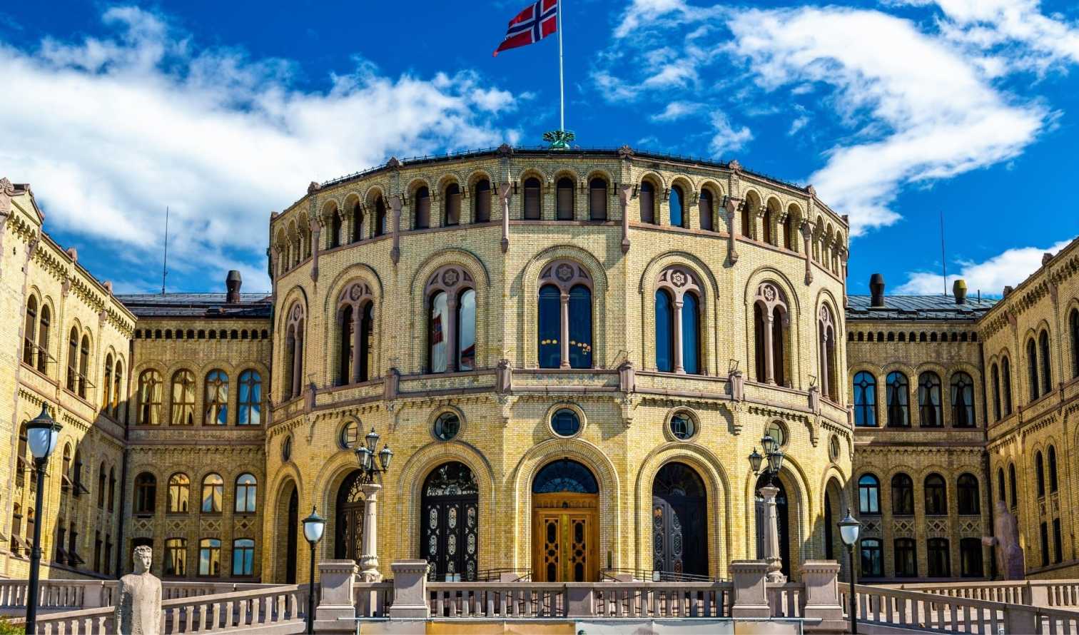 Big Ben to Tower Bridge