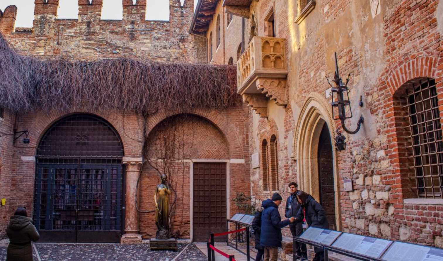 City Unscripted experience hero image 5