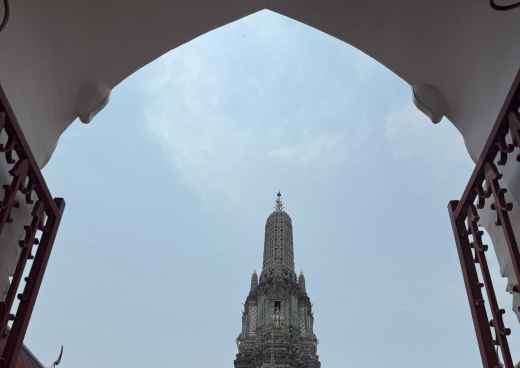 Gateway to Serenity: A Majestic Towering View