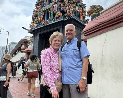 Tales and Togetherness at the Temple Gate